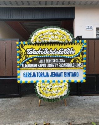 Papan Bunga Duka di Cepoko